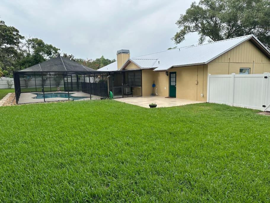 Lake Valrico'S Camelot Court With Heated Pool & Access To Private Lake מראה חיצוני תמונה